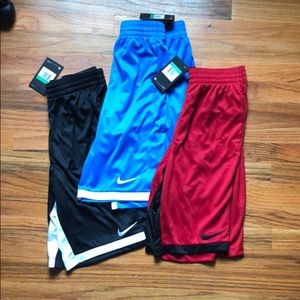 NWT XL NIKE SHORTS